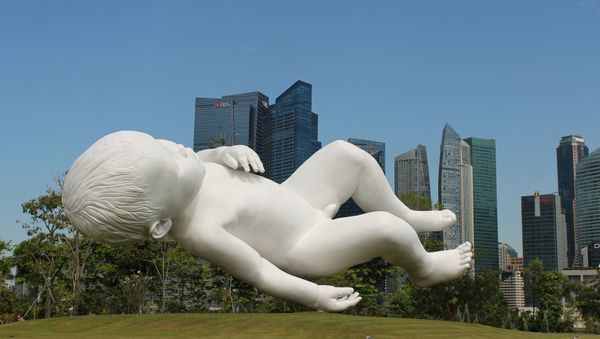 Up, Up and Away: Sculptures That Defy Gravity Around the World - Sputnik International