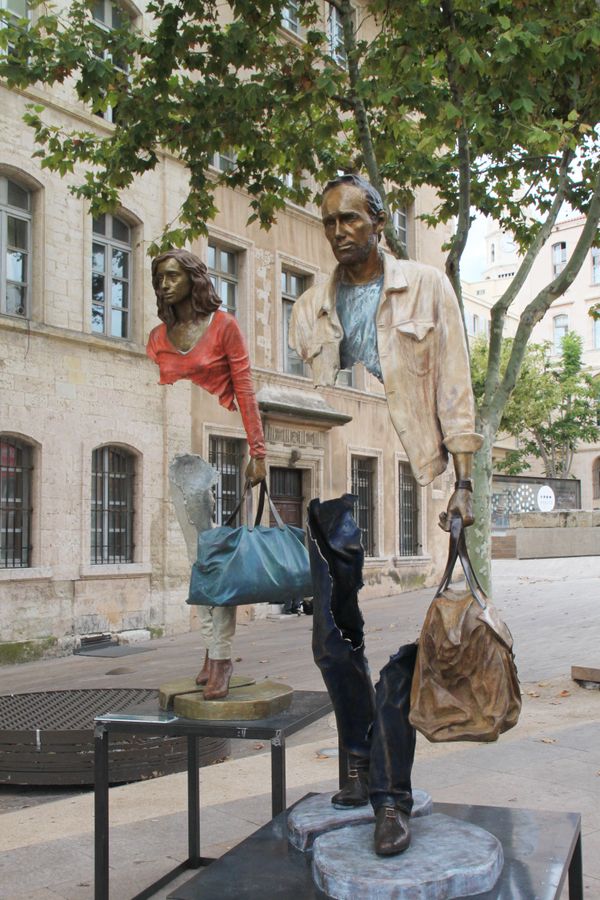 Up, Up and Away: Sculptures That Defy Gravity Around the World - Sputnik International