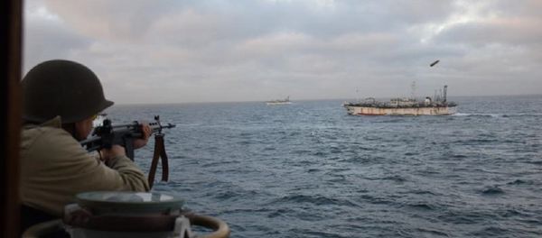 Soldier fires at the Chinese fishing boat named Jing Yuan 626 in Argentine waters Soldier fires at the Chinese fishing boat named Jing Yuan 626 in Argentine waters - Sputnik International