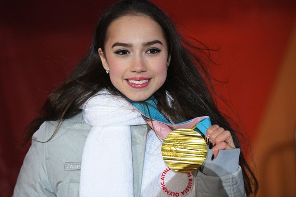 Olympic Athlete from Russia Alina Zagitova, winner of the gold medal in the women's figure skating at the XXIII Winter Olympic Games, during the award ceremony. Olympic Athlete from Russia Alina Zagitova, winner of the gold medal in the women's figure skating at the XXIII Winter Olympic Games, during the award ceremony. - Sputnik International
