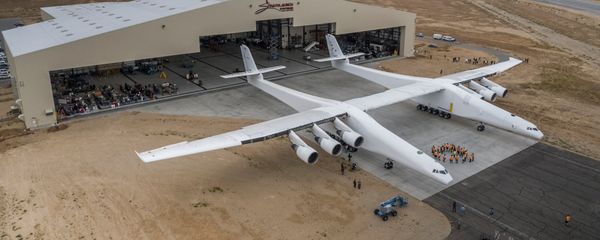 Stratolaunch - Sputnik International