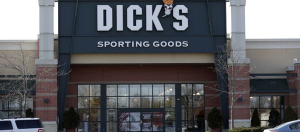 A Dick's Sporting Goods store is seen in Arlington Heights A Dick's Sporting Goods store is seen in Arlington Heights - Sputnik International