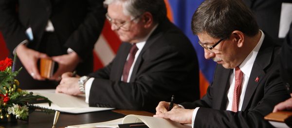 (File) Armenia's Foreign Minister Edouard Nalbandian, left, and Turkey's Foreign Minister Ahmet Davutoglu sign documents during the signing ceremony of a peace accord between Turkey and Armenia in Zurich, Switzerland Saturday Oct. 10, 2009 - Sputnik International