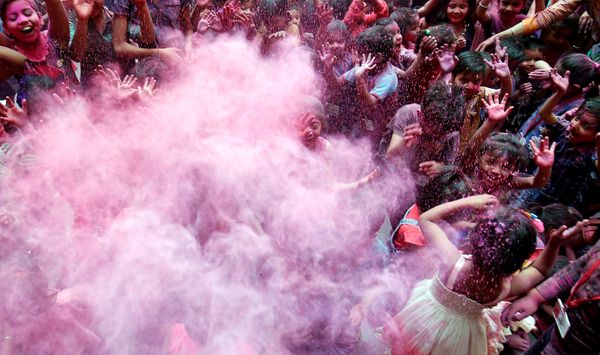 Holi, The Riotous Hindu Spring Festival of Color in Pictures - Sputnik International