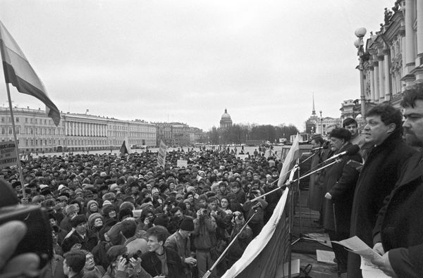 Grigory Yavlinsky: Against Stalinism and the Legacy of the 1990s - Sputnik International
