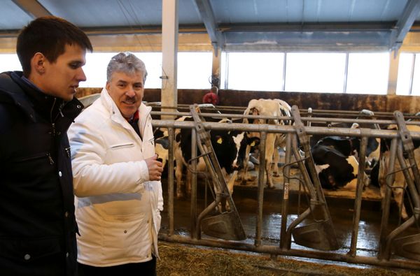 Pavel Grudinin: To Be Respected, Russia Needs to Be Strong Economically Pavel Grudinin: To Be Respected, Russia Needs to Be Strong Economically - Sputnik International