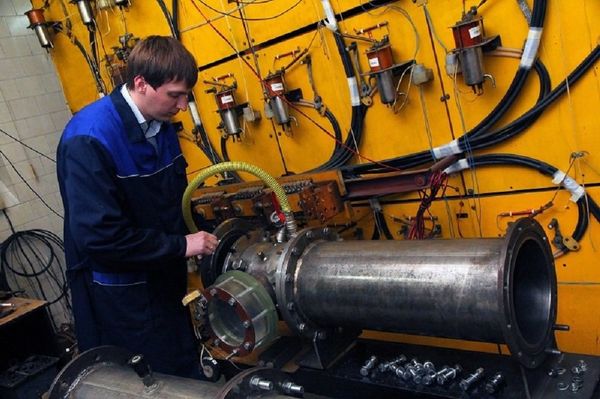 Synthesizing device Synthesizing device - Sputnik International