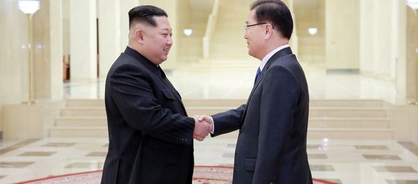 REFILE - ADDING NAME North Korean leader Kim Jong Un shakes hands with Chung Eui-yong who is leading a special delegation of South Korea's President, in this photo released by North Korea's Korean Central News Agency (KCNA) on March 6, 2018 REFILE - ADDING NAME North Korean leader Kim Jong Un shakes hands with Chung Eui-yong who is leading a special delegation of South Korea's President, in this photo released by North Korea's Korean Central News Agency (KCNA) on March 6, 2018 - Sputnik International