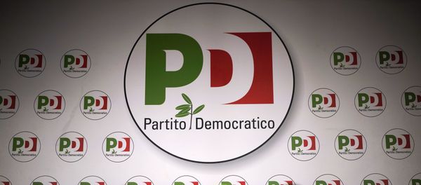 Microphones are set up at the the Democratic Party headquarters, in Rome, Sunday, March 4, 2018 - Sputnik International