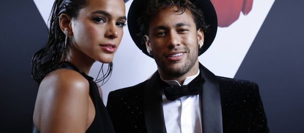 Brazilian footballer Neymar Jr. has celebrated his 26th birthday in style with girlfriend Bruna Marquezine and alongside compatriots Gabriel Jesus and Ronaldo at the lavish Pavillon Cambon in Paris - Sputnik International