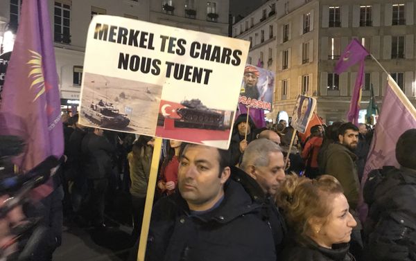 Pro-Kurdish demonstration in Paris Pro-Kurdish demonstration in Paris - Sputnik International