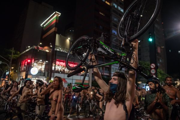 Naked cyclists demonstrate along Paulista Avenue in Sao Paulo, Brazil, to demand better condition of the city roads and to raise awareness on the safety of cyclists and reducing oil dependence, as part of the World Naked Bike Ride (WNBR) international movement, on March 10, 2018 - Sputnik International