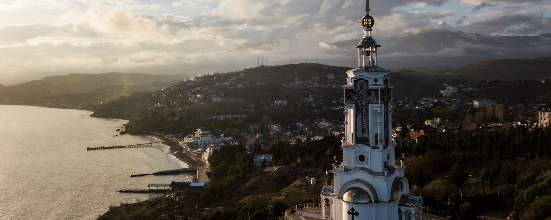 St. Nicholas' Beacon and Church in the Malorechenskoye Village, Sudak District, Crimea - Sputnik International, 1920, 22.06.2020