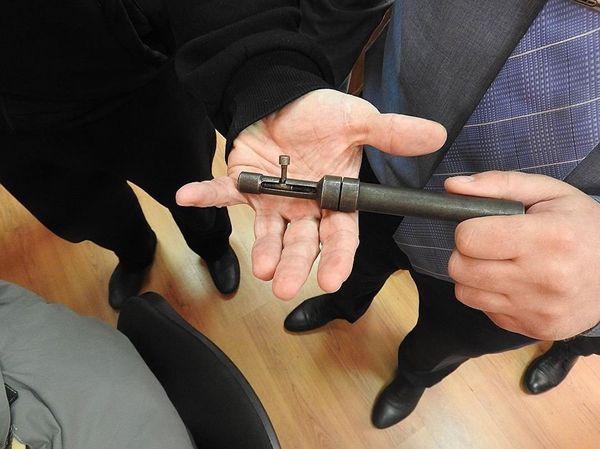 Pen gun recovered from the Vladimir shooting. Pen gun recovered from the Vladimir shooting. - Sputnik International