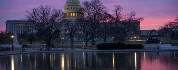 Dawn breaks over the US Capitol building in Washington DC - Sputnik International