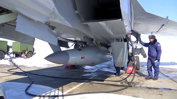 The crew of the Russian Aerospace Forces MiG-31 have conducted simulated firing of Kinzhal hypersonic aeroballistic missile with a small radar signature and high maneuverability The crew of the Russian Aerospace Forces MiG-31 have conducted simulated firing of Kinzhal hypersonic aeroballistic missile with a small radar signature and high maneuverability - Sputnik International