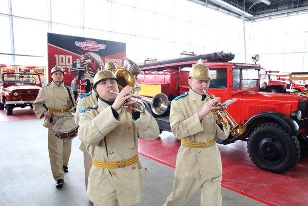 27th Old-timer Gallery Car Show in Pictures - Sputnik International