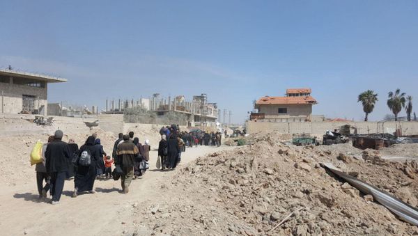 Residents leave the territory of Eastern Ghouta - Sputnik International