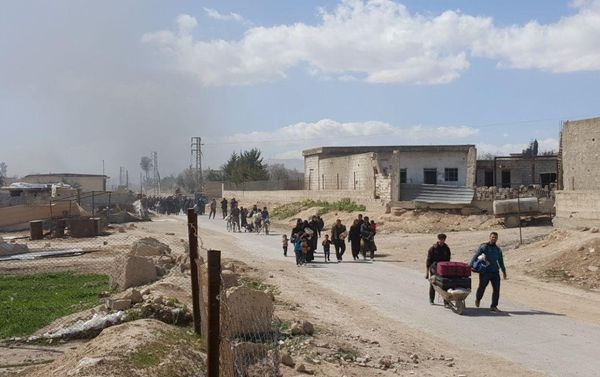 Residents leave the territory of Eastern Ghouta - Sputnik International