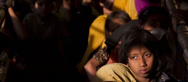 Rohingya refugees wait in a queue to receive relief material at the Balukhali refugee camp near Cox's Bazar, Bangladesh, Saturday, Jan. 27, 2018 Rohingya refugees wait in a queue to receive relief material at the Balukhali refugee camp near Cox's Bazar, Bangladesh, Saturday, Jan. 27, 2018 - Sputnik International