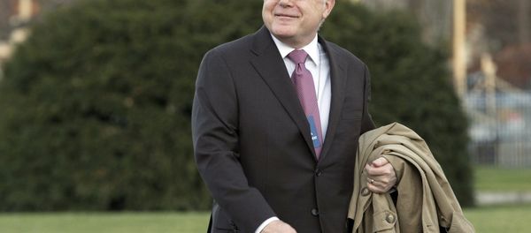 Pfizer Inc. CEO Ian Read arrives at the White House Pfizer Inc. CEO Ian Read arrives at the White House - Sputnik International