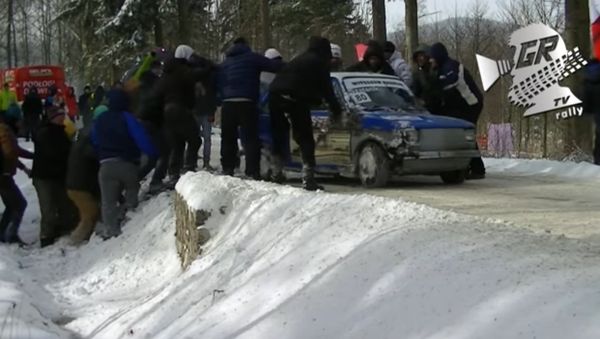 Marcin Szatanik | Fiat 126p | QUICK OFF & TRUE RALLY FANS | Darvit Walimska Wiosna 2018 | GRB - Sputnik International