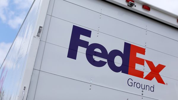 A Federal Express truck is shown on deliver in La Jola, California, U.S., May 17, 2017 A Federal Express truck is shown on deliver in La Jola, California, U.S., May 17, 2017 - Sputnik International