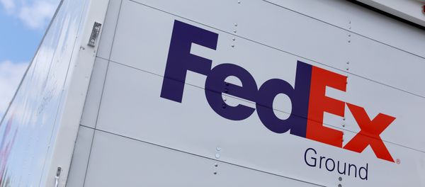 A Federal Express truck is shown on deliver in La Jola, California, U.S., May 17, 2017 A Federal Express truck is shown on deliver in La Jola, California, U.S., May 17, 2017 - Sputnik International