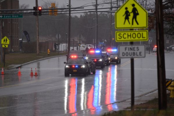 Law enforcement motorcade is seen near the Great Mills High School following a shooting on Tuesday morning in St. Mary's County, Maryland, U.S., March 20, 2018 Law enforcement motorcade is seen near the Great Mills High School following a shooting on Tuesday morning in St. Mary's County, Maryland, U.S., March 20, 2018 - Sputnik International
