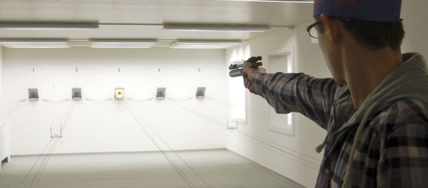 A man trains with a softair pistole on the shooting range of the village's shooting club in Bueren an der Aare near Bern, Switzerland. (File) A man trains with a softair pistole on the shooting range of the village's shooting club in Bueren an der Aare near Bern, Switzerland. (File) - Sputnik International