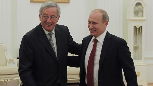 Russian President Vladimir Putin, right, and European Commission President Jean-Claude Juncker. File photo Russian President Vladimir Putin, right, and European Commission President Jean-Claude Juncker. File photo - Sputnik International