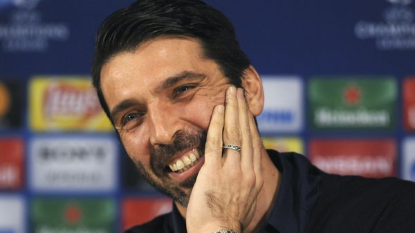 Juventus goalkeeper Gianluigi Buffon smiles during a news conference at the Dragao stadium in Porto, Portugal. (File) - Sputnik International