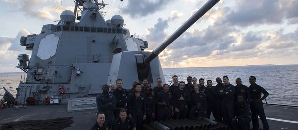 USS Mustin (November 15, 2017, off the coast of Japan) USS Mustin (November 15, 2017, off the coast of Japan) - Sputnik International
