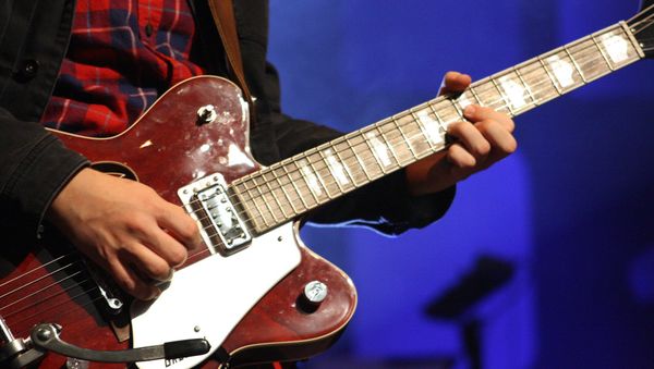 Guitar - Sputnik International