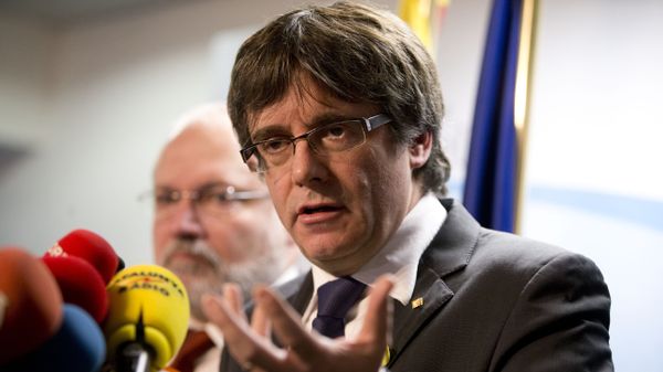 Ousted Catalan leader Carles Puigdemont speaks during a media conference in Brussels on Friday, Dec. 22, 2017 - Sputnik International