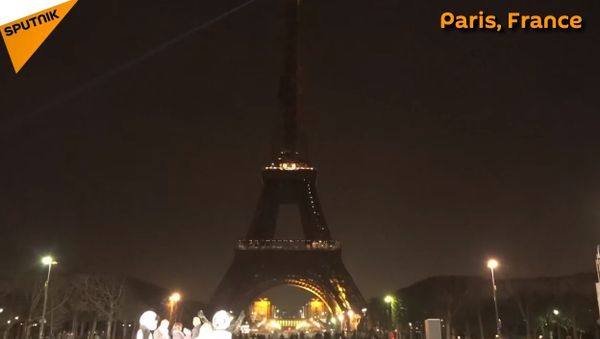 The World Goes Dark For Global Earth Hour Climate Campaign The World Goes Dark For Global Earth Hour Climate Campaign - Sputnik International