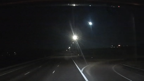 Meteorite in Colorado || ViralHog Meteorite in Colorado || ViralHog - Sputnik International