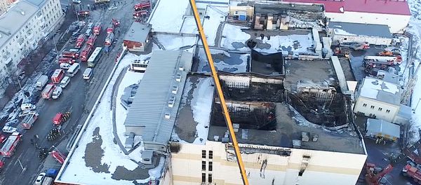 Relief efforts following a deadly fire at the Zimnyaya Vishnya shopping mall in Kemerovo Relief efforts following a deadly fire at the Zimnyaya Vishnya shopping mall in Kemerovo - Sputnik International