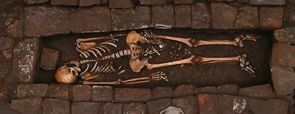 Medieval burial ground of pregnant woman in Bologna, Italy Medieval burial ground of pregnant woman in Bologna, Italy - Sputnik International