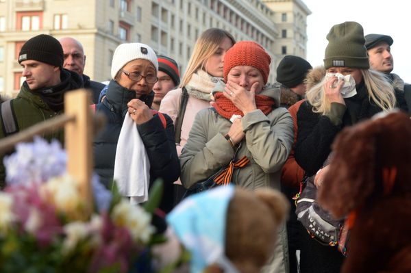 Russia Mourns Kemerovo Mall Fire Victims Russia Mourns Kemerovo Mall Fire Victims - Sputnik International