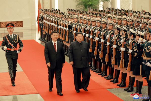 Kim Jong Un Visits China - Sputnik International