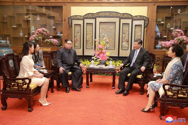 Kim Jong Un Visits China - Sputnik International