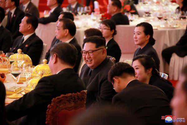 Kim Jong Un Visits China - Sputnik International
