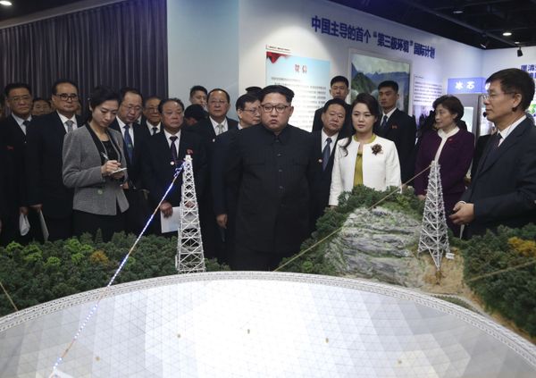 Kim Jong Un Visits China - Sputnik International