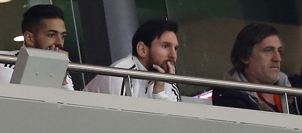 Argentina's Lionel Messi, center, watches from the tribune during the international friendly soccer match between Spain and Argentina at the Wanda Metropolitano stadium in Madrid, Spain, Tuesday March 27, 2018 Argentina's Lionel Messi, center, watches from the tribune during the international friendly soccer match between Spain and Argentina at the Wanda Metropolitano stadium in Madrid, Spain, Tuesday March 27, 2018 - Sputnik International