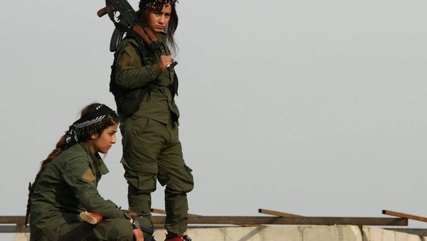 Kurdish YPG Fighters - Sputnik International