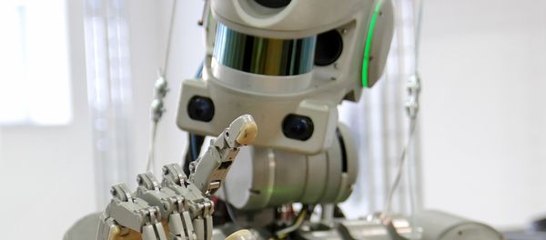 Testing the FEDOR robot for the Spasatel rescue project, at a lab of Android Technics in Russia's Magnitogorsk. (File) - Sputnik International