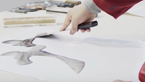 Sharp Hieroglyphs: Chinese Calligraphist Writes Characters Using Knives - Sputnik International