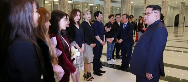 Kim Jong-un Visits South Korean Pop Stars’ Concert - Sputnik International