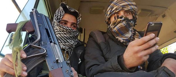 Rebels are seen in a bus as they are evacuated from the town of Douma, eastern Ghouta, in Damascus, Syria April 1, 2018 - Sputnik International